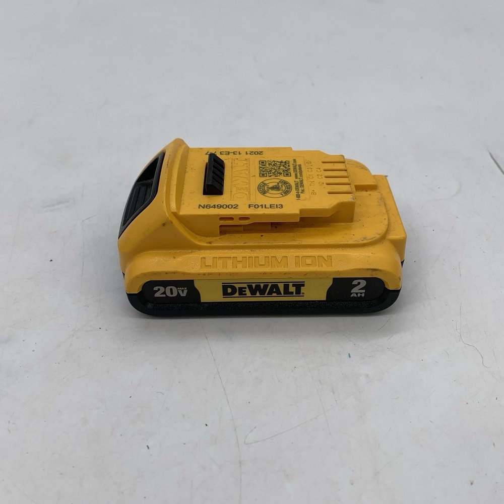 DeWalt DCB203 2AH 20V Max Power Tool Li-Ion Battery Pack 2017 Working